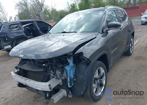 2019 Jeep Compass Limited 4X4 из США, поврежденный, VIN 3C4NJDCB8KT735418